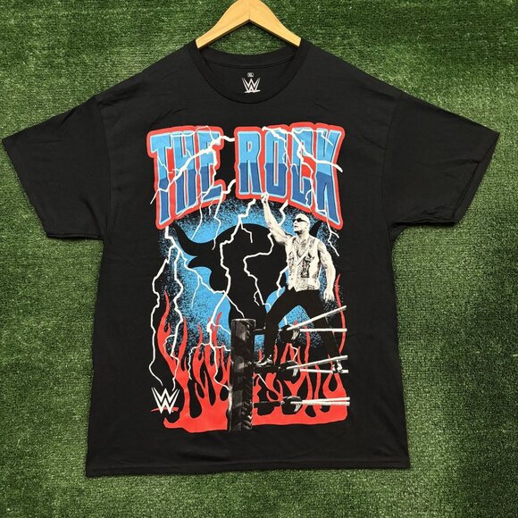 WWE The Rock T-shirt in size XL - Picture 1 of 4